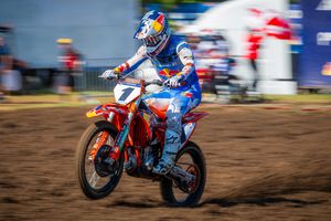 Sexton exits Pro Motocross to focus on SMX playoffs