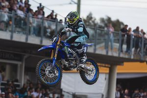 Broken arm ends Cosford's AUSX championship