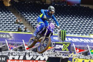 Qualifying crash rules Minear out of Houston main event