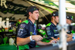 Knee surgery 'a time to reset' for injured Sexton