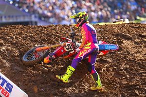 Ankle strain the cause of Barcia exit in Los Angeles