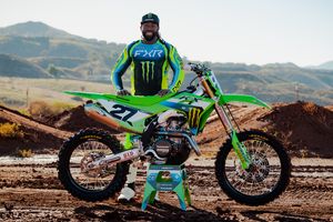 Monster Energy Kawasaki makes Stewart signing official