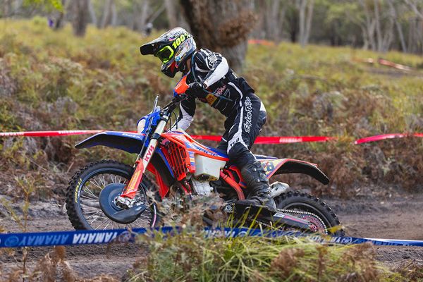 Dickson to replace injured Wilksch on Team Australia Dickson to replace injured Wilksch on Team Australia